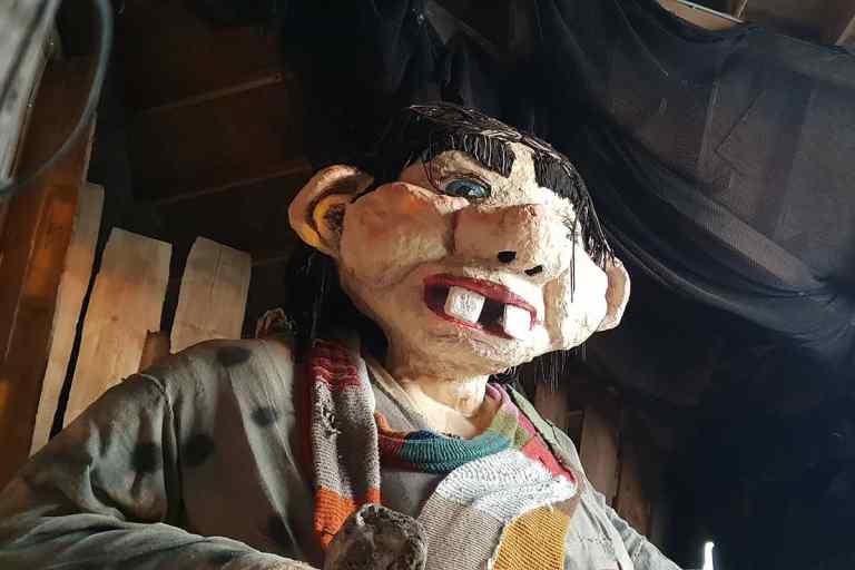 Skessan í hellinum við smábátahöfnina í Keflavík