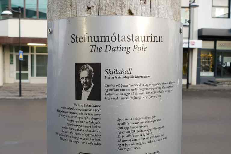 Stefnumótastaurinn við Hafnargötu